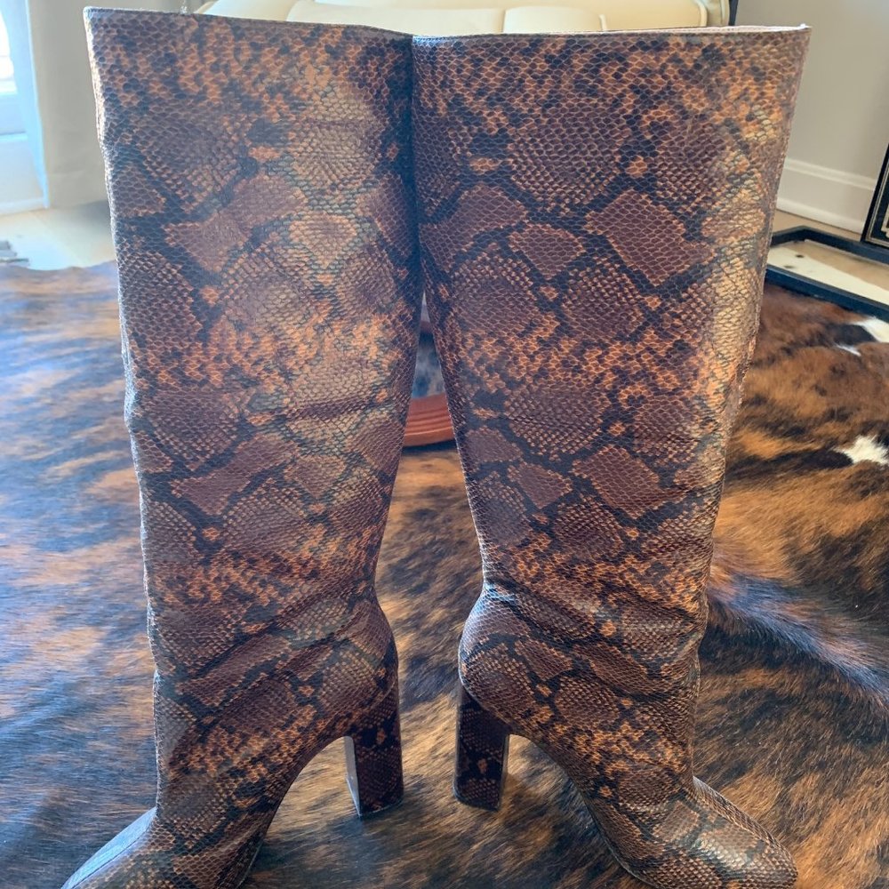 LPA-GRETA-TALL BOOT   LADIES SIZE 8